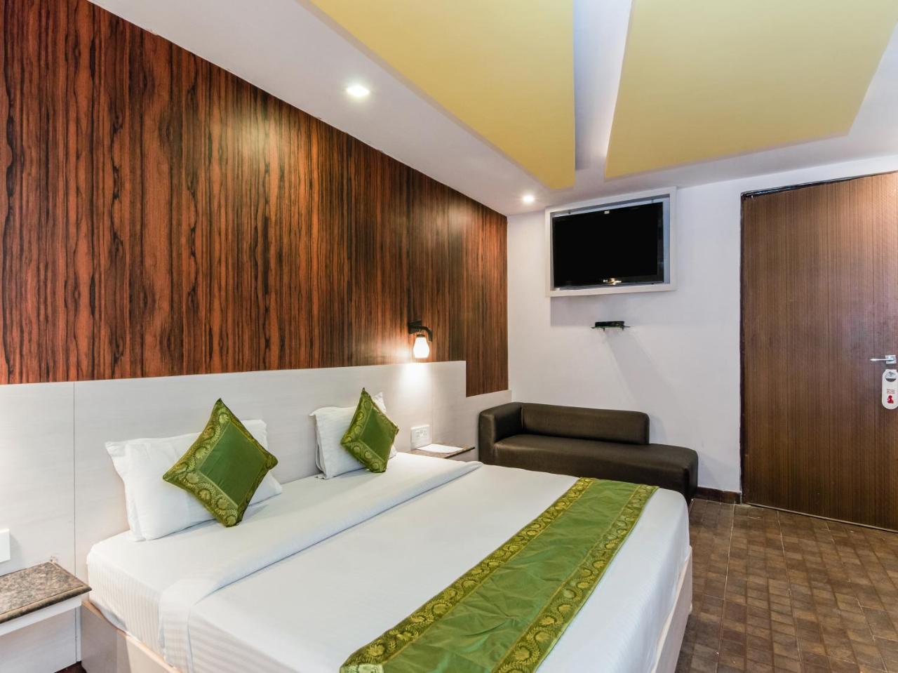 Citi Club Hotel Kanpur Buitenkant foto