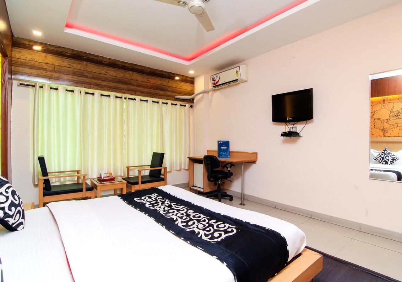 Citi Club Hotel Kanpur Buitenkant foto