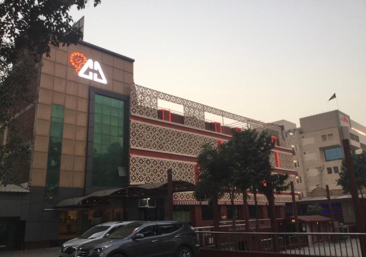 Citi Club Hotel Kanpur Buitenkant foto